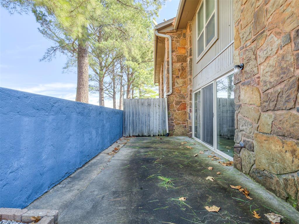 7009 Lakeshore Drive