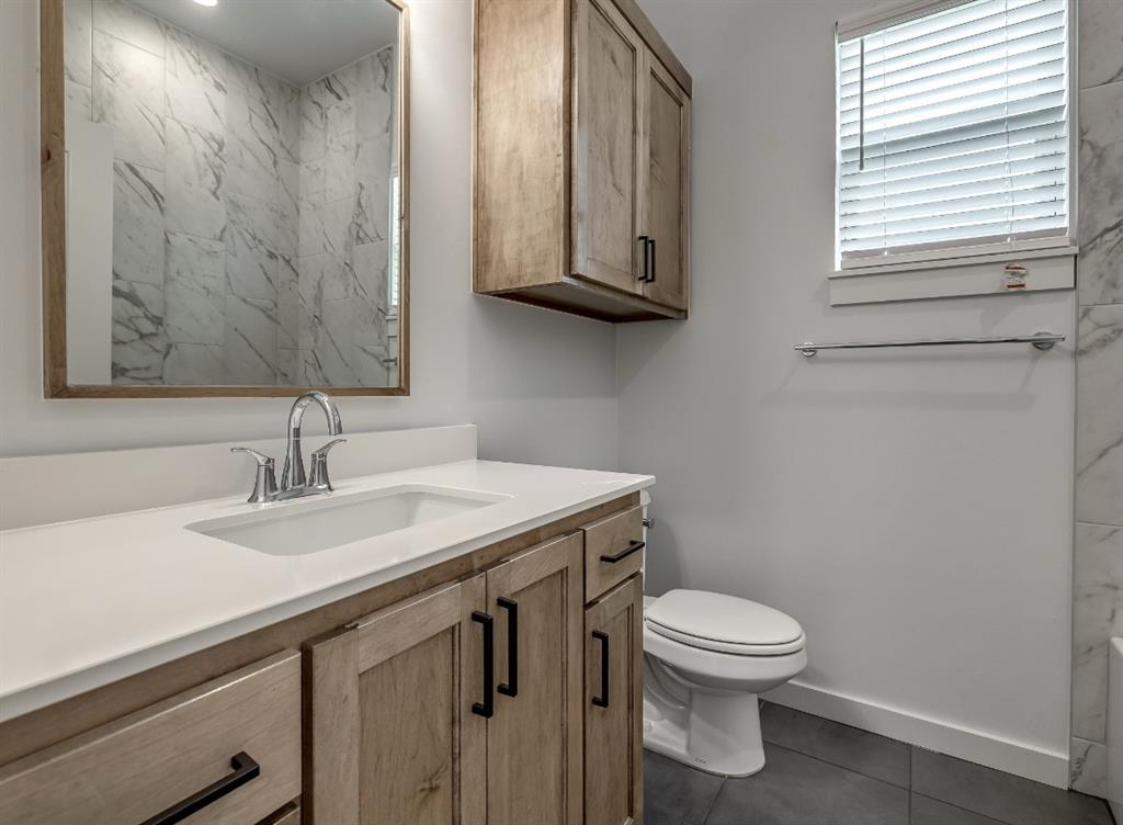 5820 NW 154th Terrace