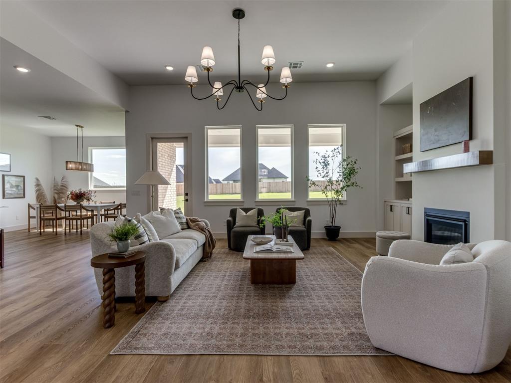 296 NE Primrose Point Avenue