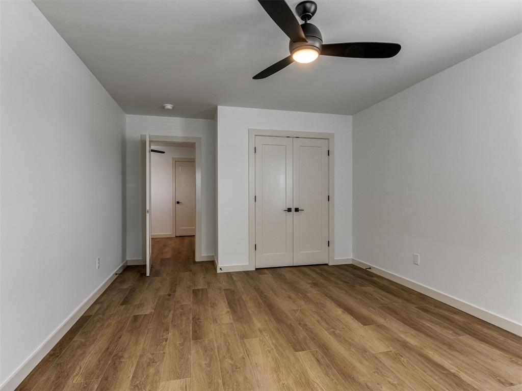 296 NE Primrose Point Avenue