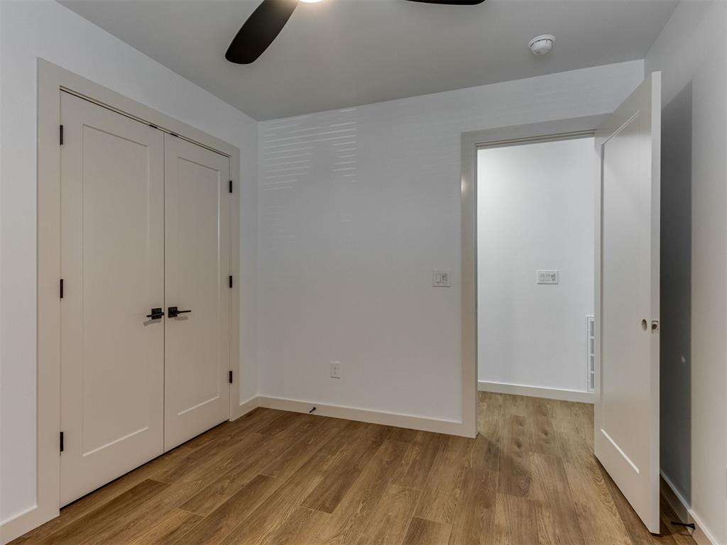 296 NE Primrose Point Avenue