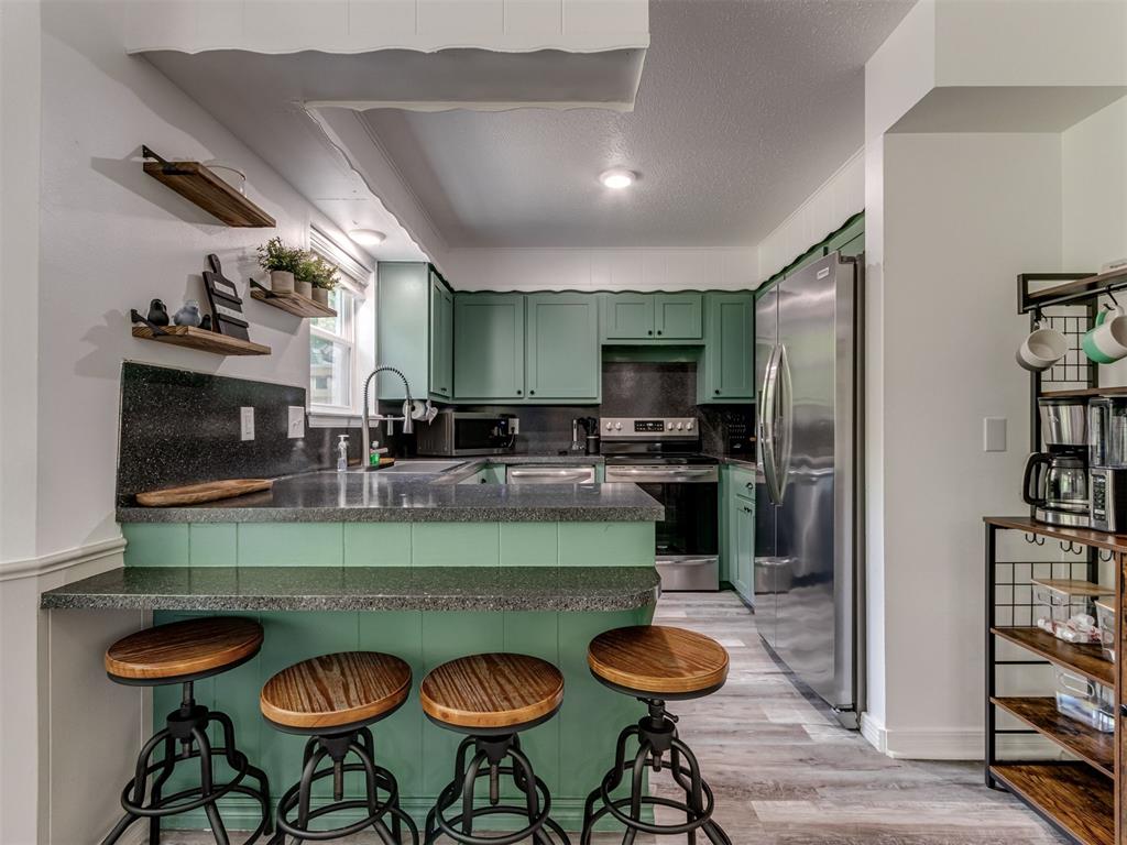 1033 Mockingbird Lane
