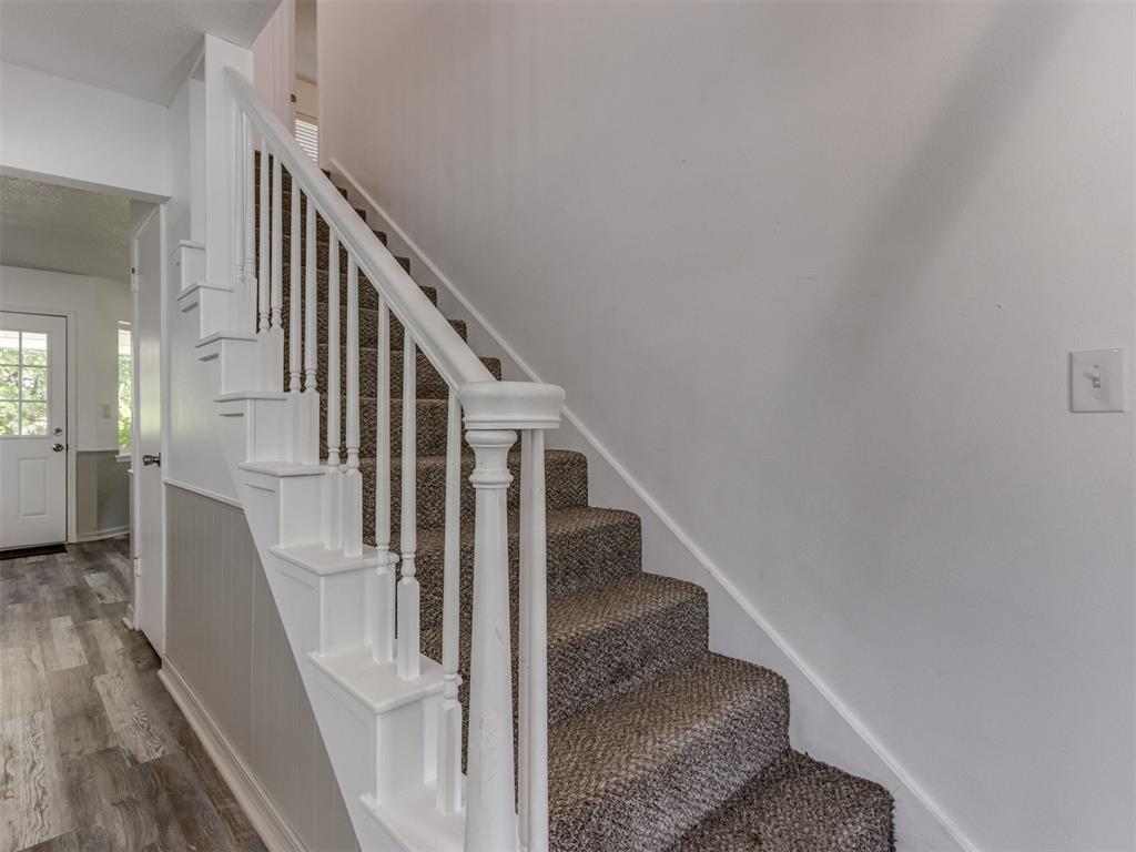 1033 Mockingbird Lane