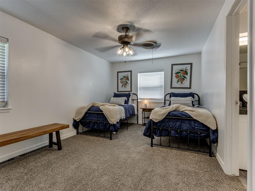1033 Mockingbird Lane