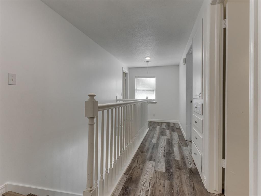 1033 Mockingbird Lane