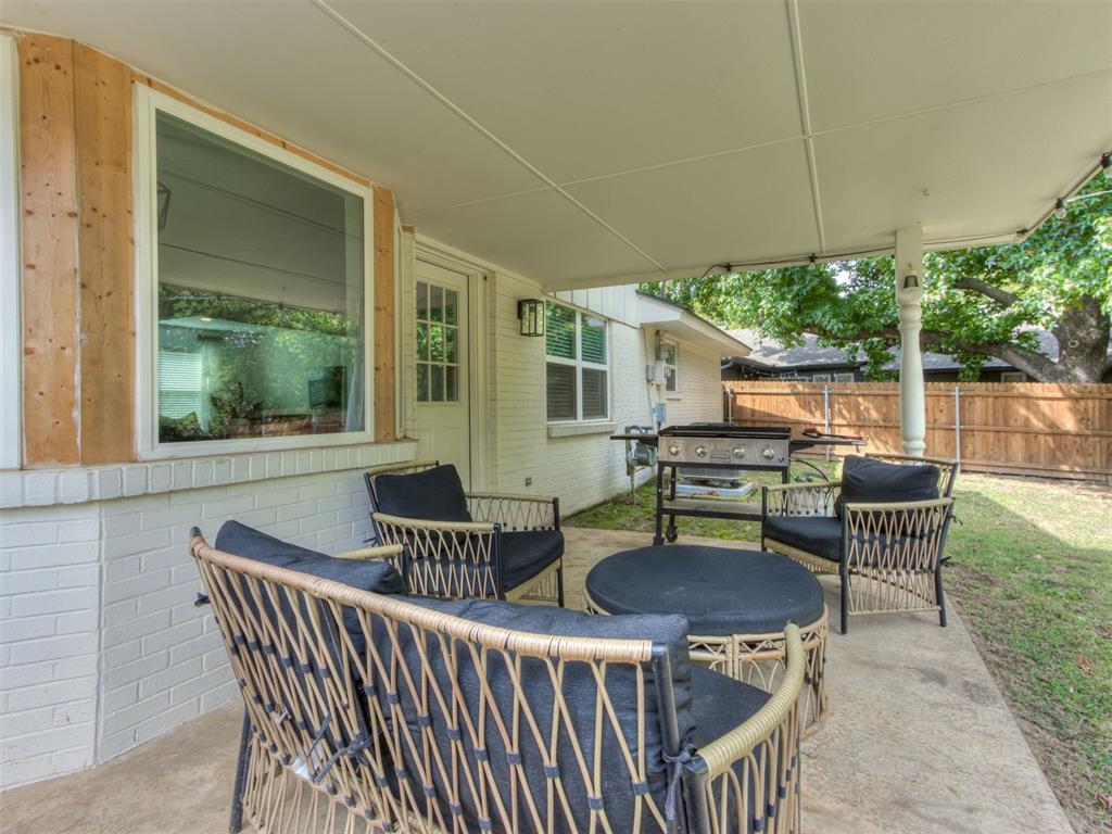 1033 Mockingbird Lane