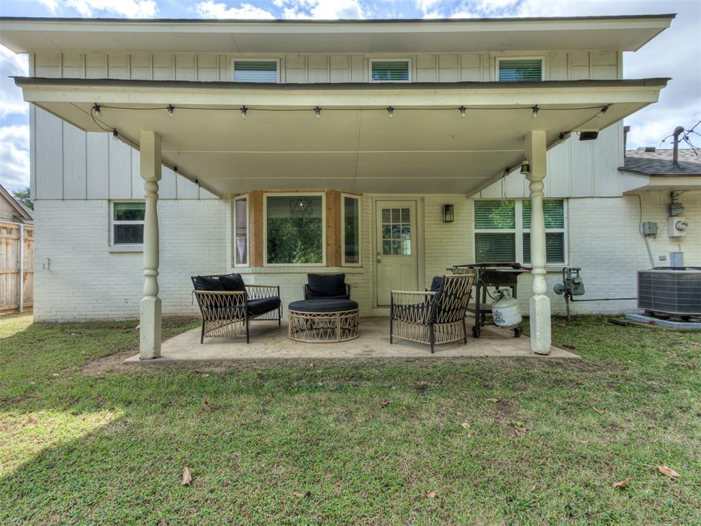 1033 Mockingbird Lane