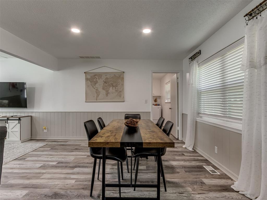 1033 Mockingbird Lane