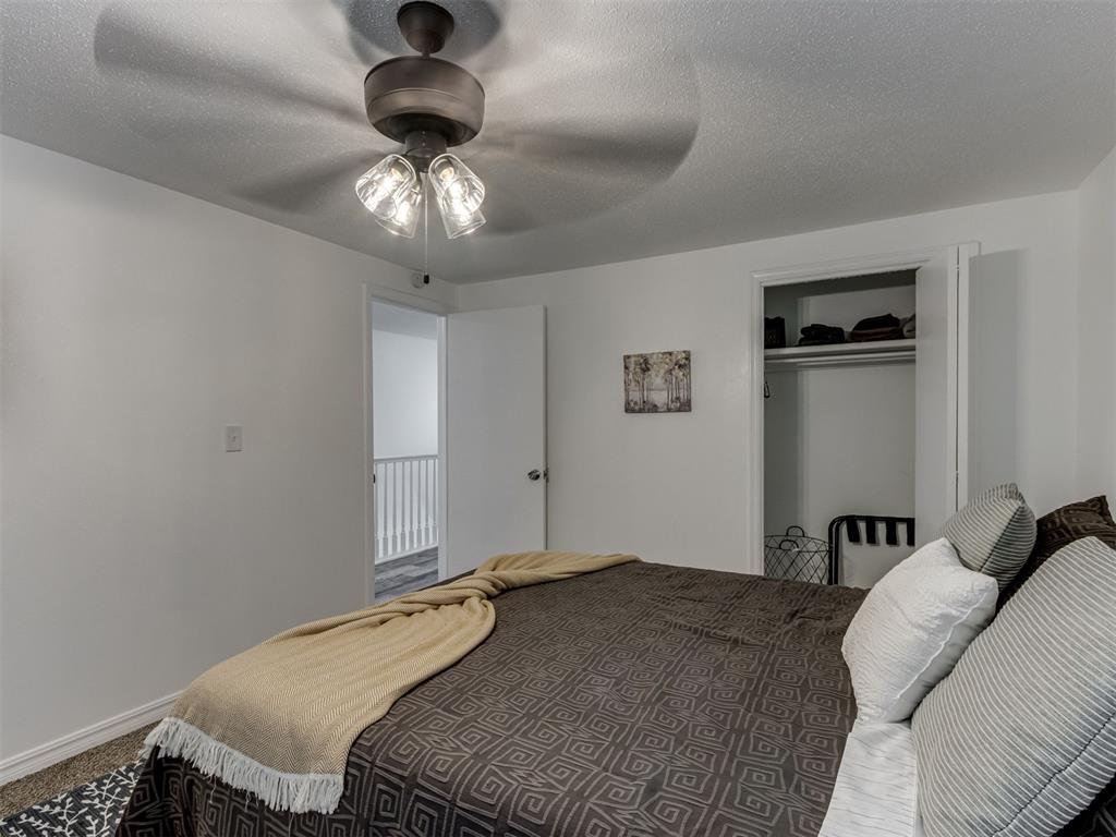 1033 Mockingbird Lane