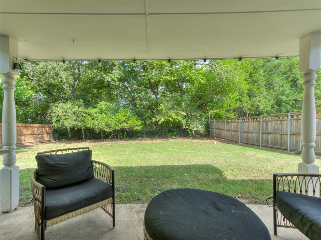 1033 Mockingbird Lane