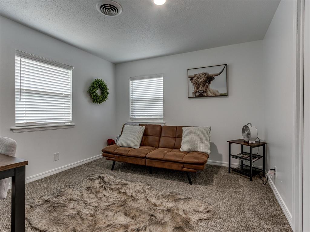 1033 Mockingbird Lane
