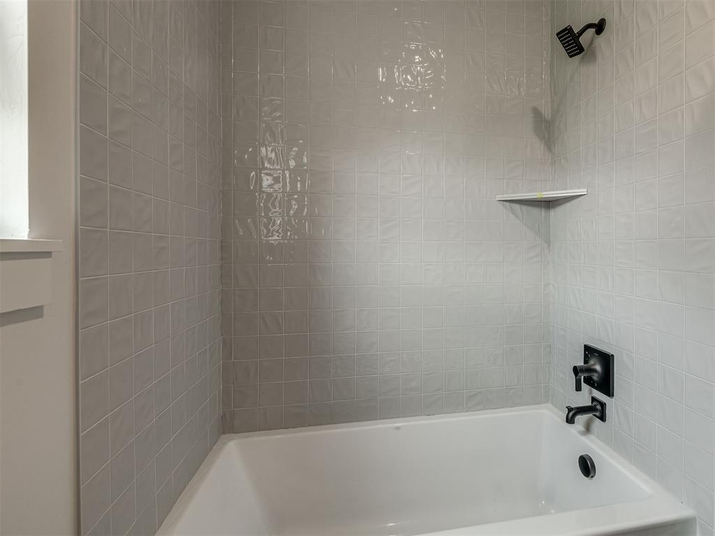 5613 NW 154th Terrace