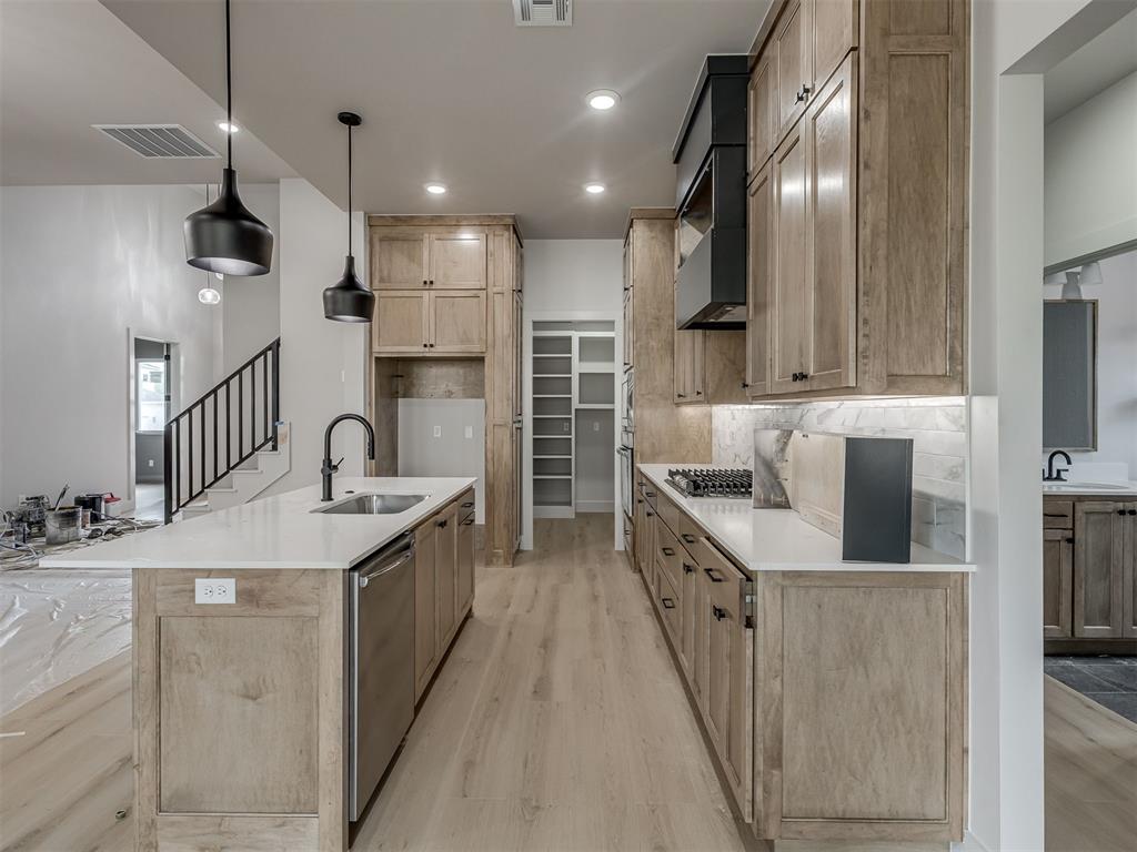 5613 NW 154th Terrace