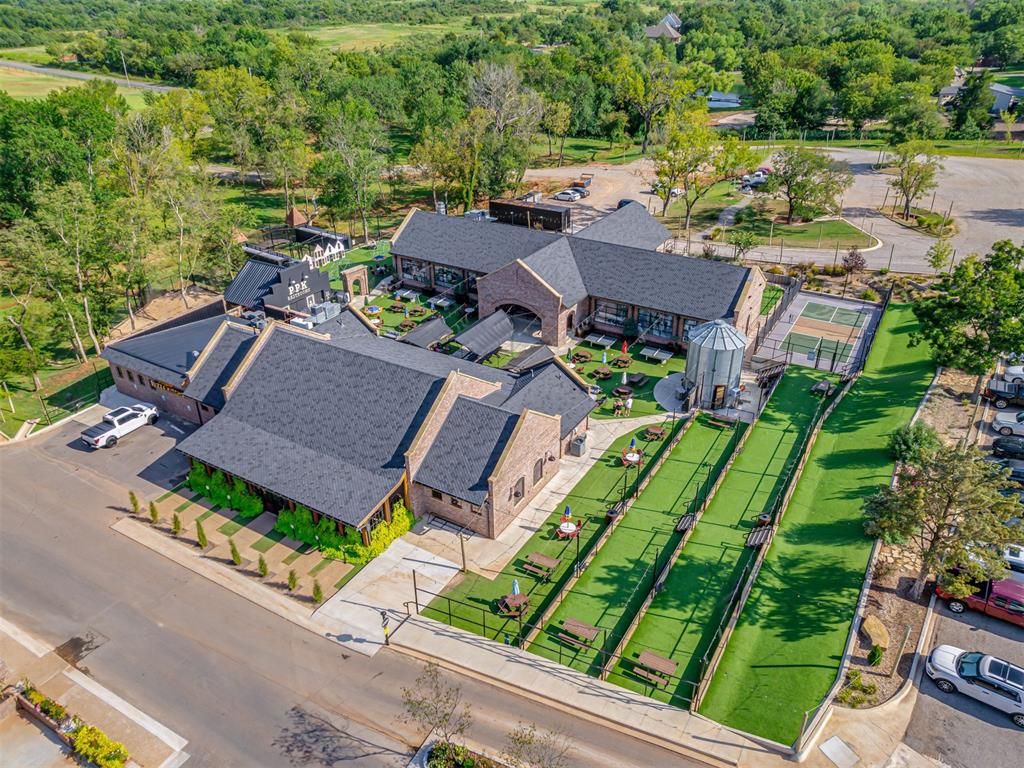 18246 Willowbrooke Court