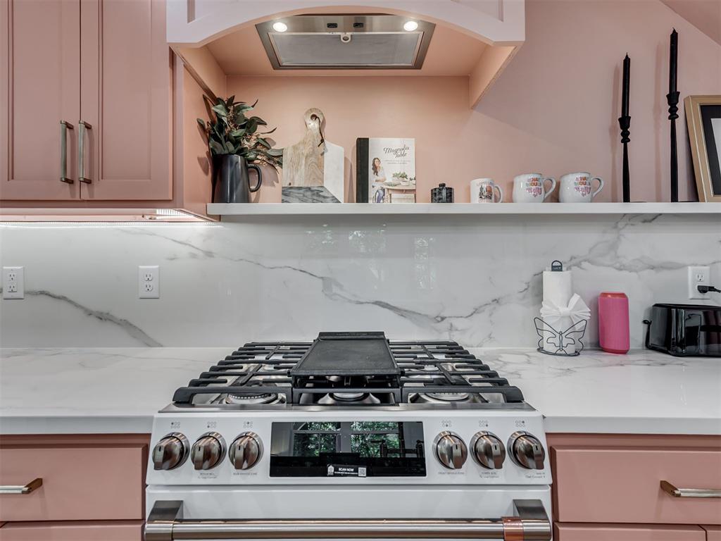 18246 Willowbrooke Court