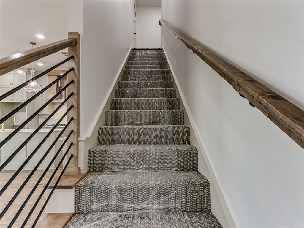 5709 NW 154th Terrace