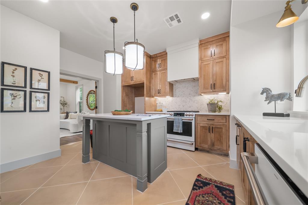 18266 Willowbrooke Court