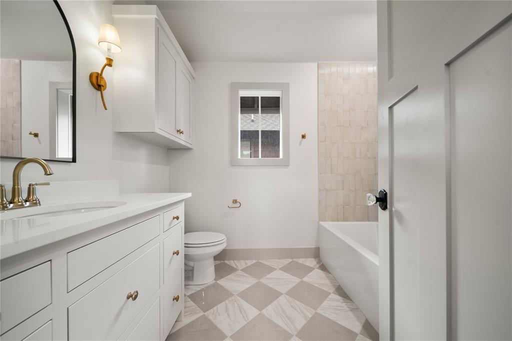 18266 Willowbrooke Court