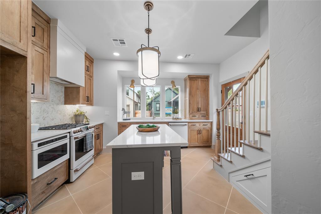 18266 Willowbrooke Court