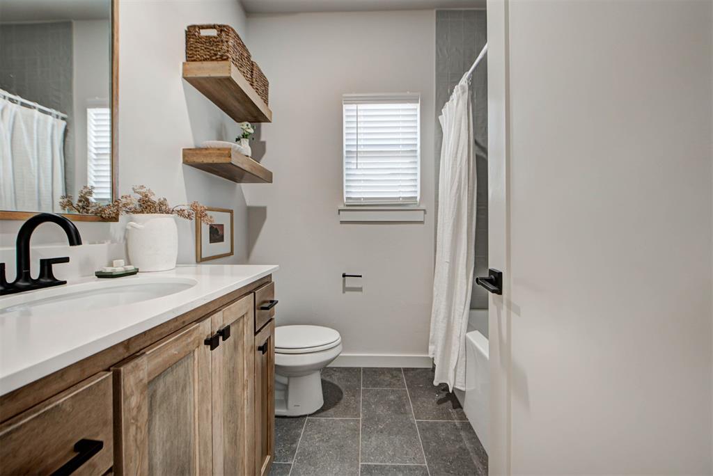 5613 NW 154th Terrace