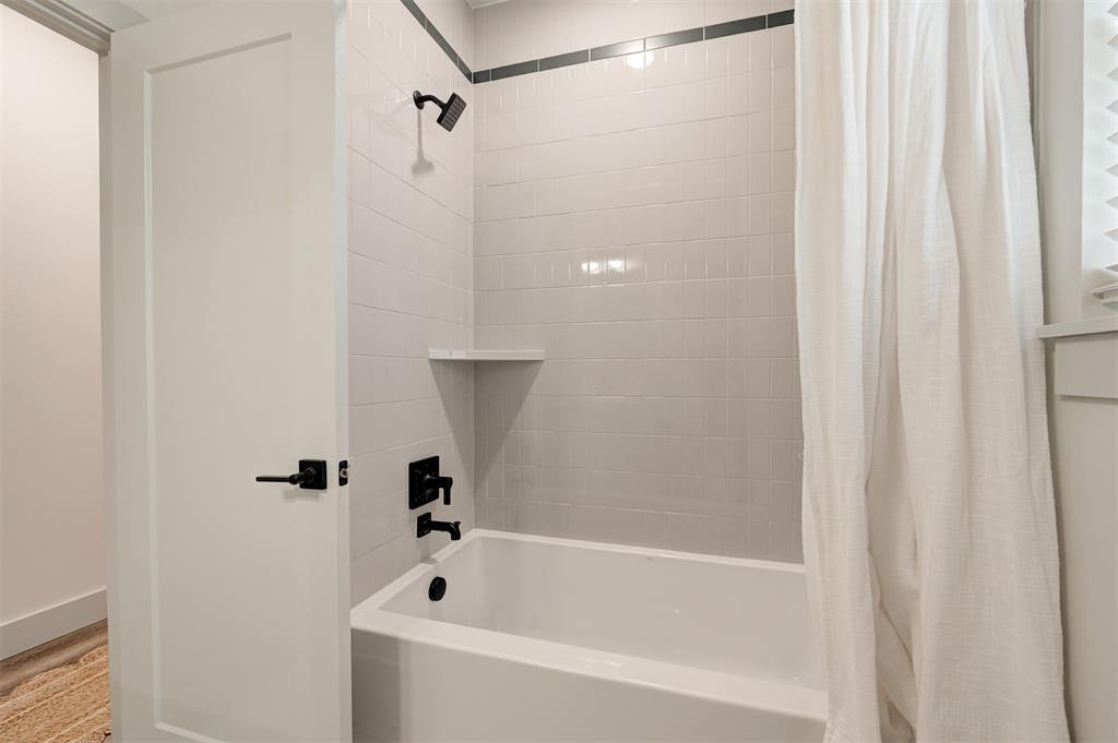 5620 NW 154th Terrace