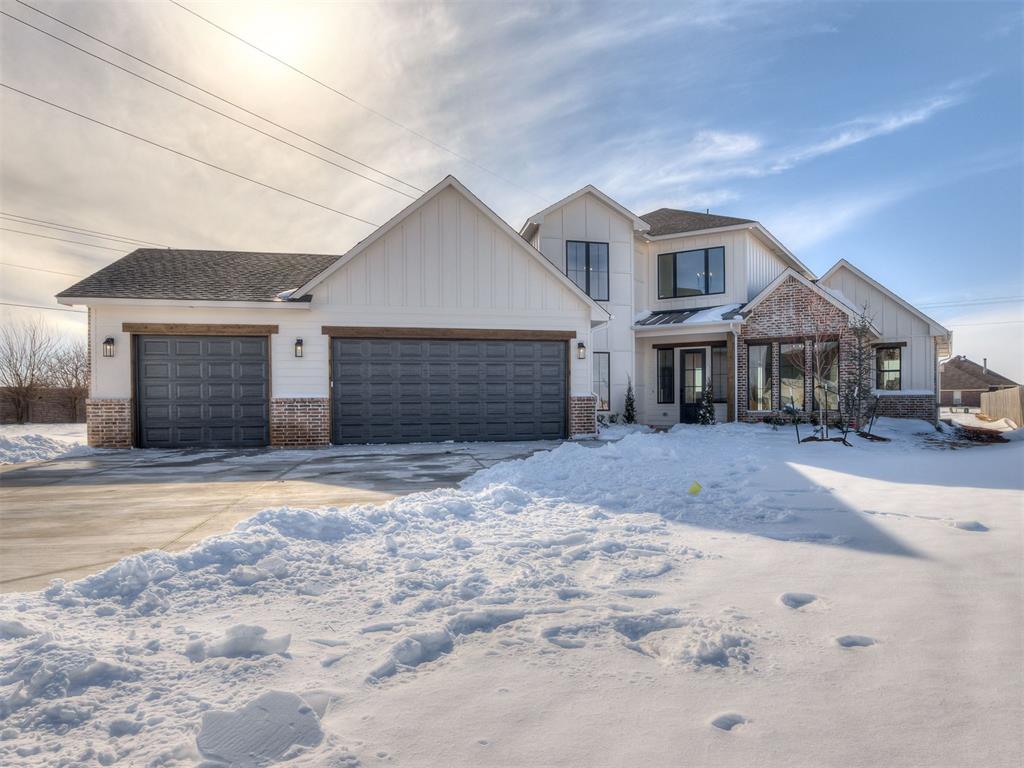 49 NE Primrose Point Avenue