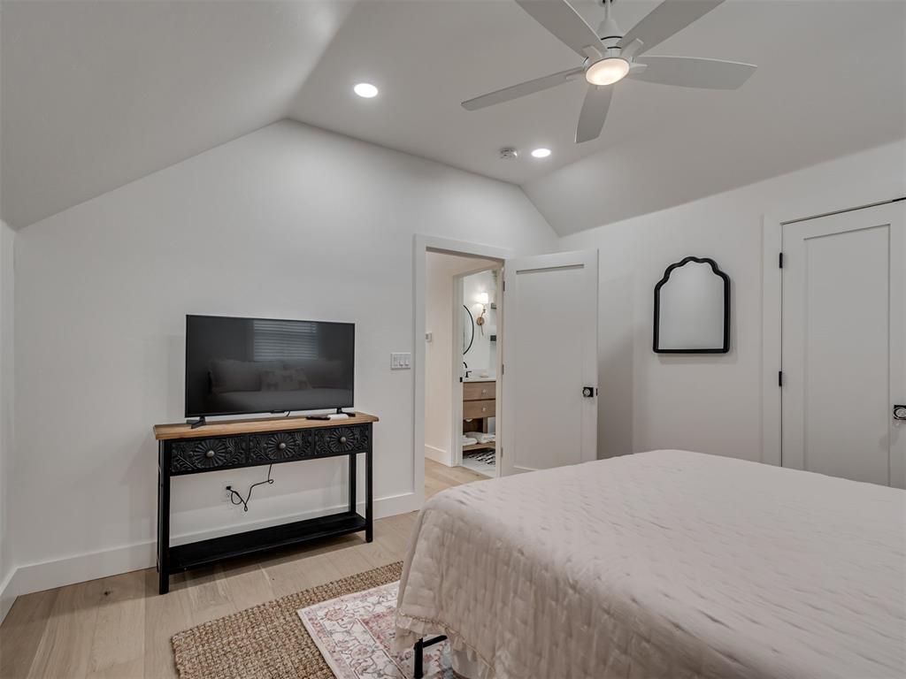 18246 Willowbrooke Court