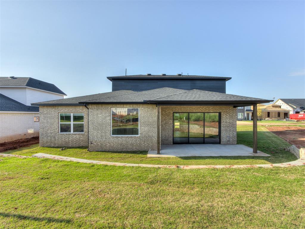 5709 NW 154th Terrace