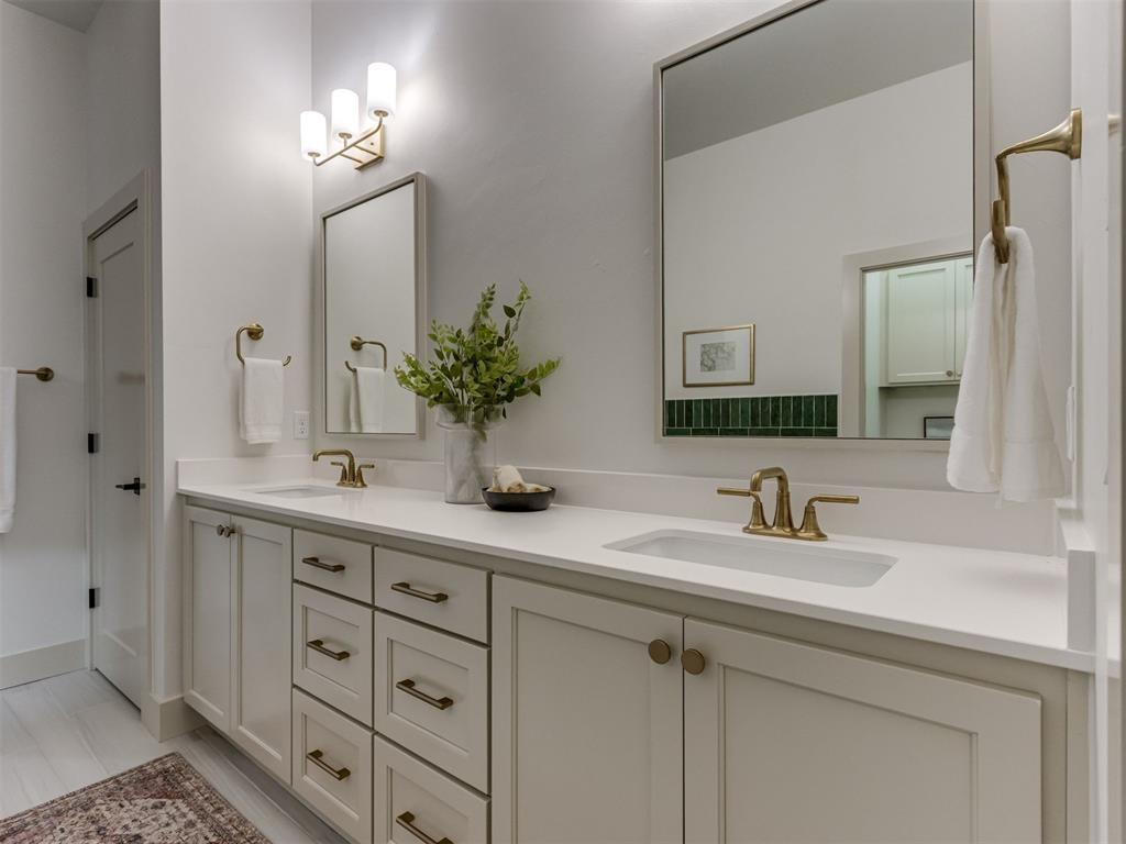 5709 NW 154th Terrace