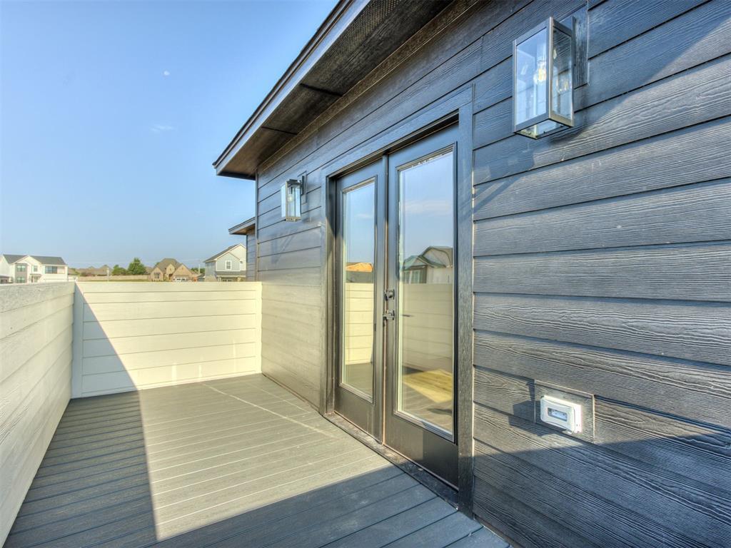 5709 NW 154th Terrace