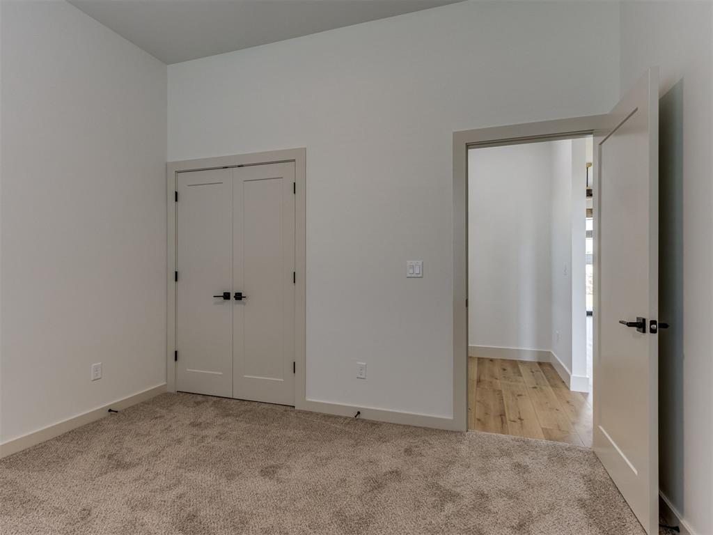 5709 NW 154th Terrace