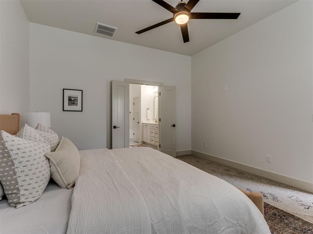 5709 NW 154th Terrace