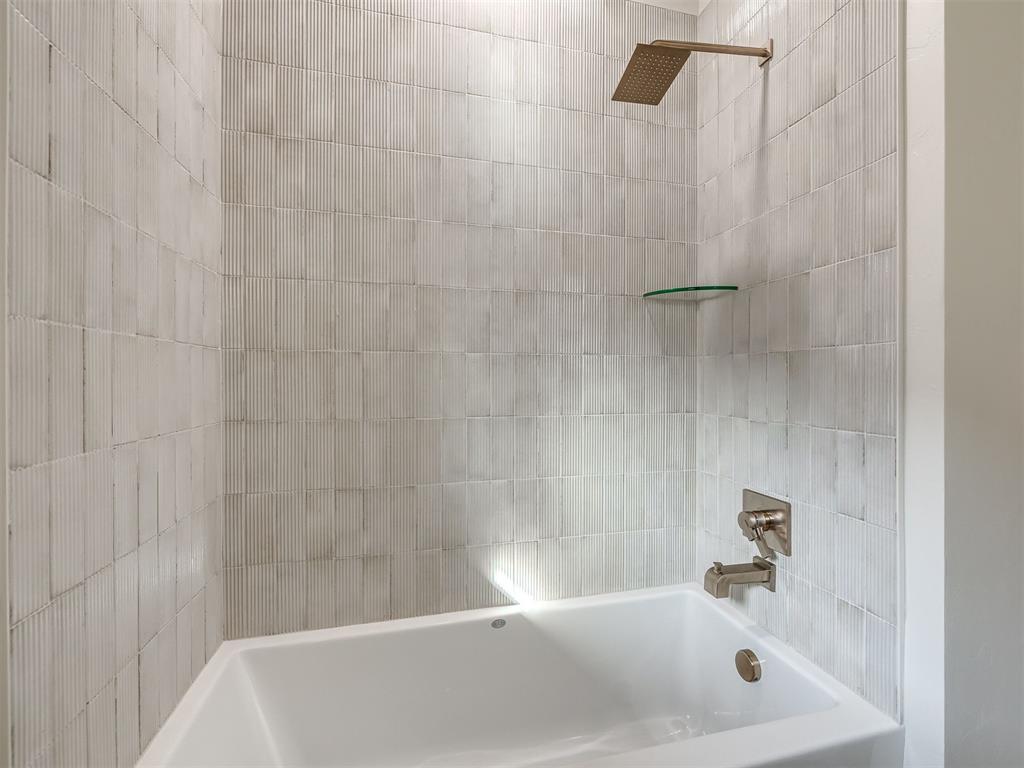 18266 Willowbrooke Court