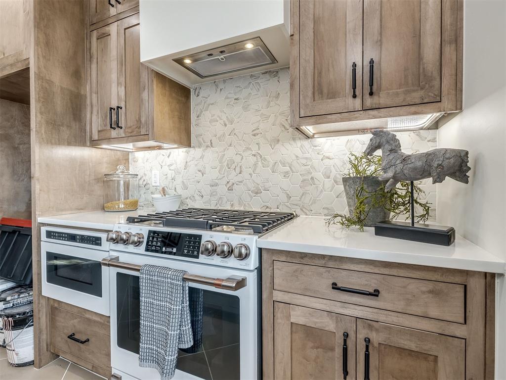 18266 Willowbrooke Court