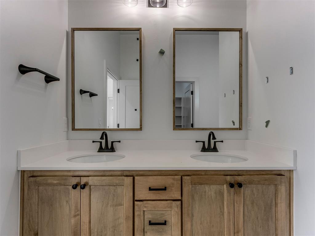 5808 NW 154th Terrace