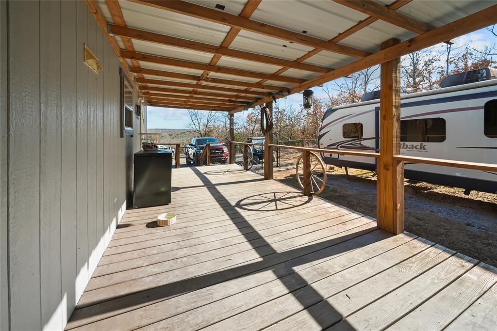 570 Lakeridge Trail