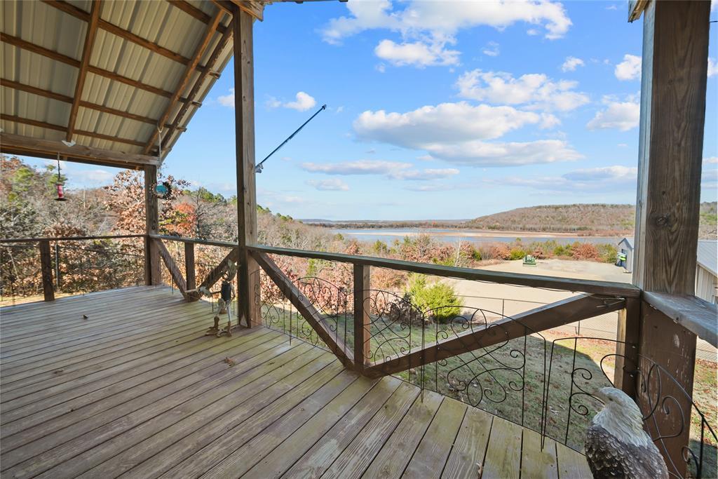 570 Lakeridge Trail