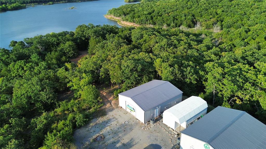 570 Lakeridge Trail