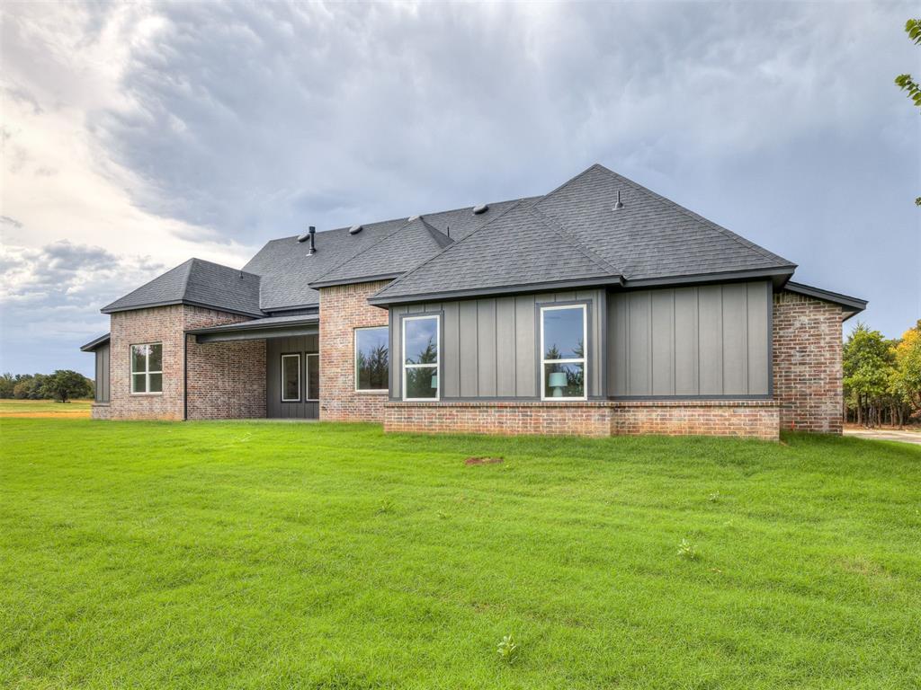 14117 North Ridge Drive