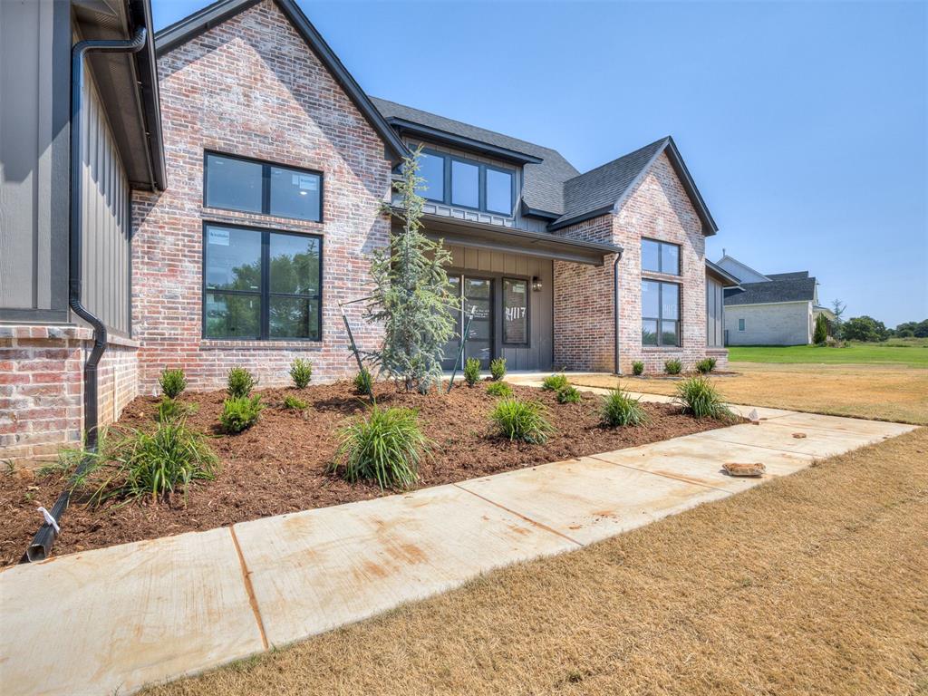 14117 North Ridge Drive