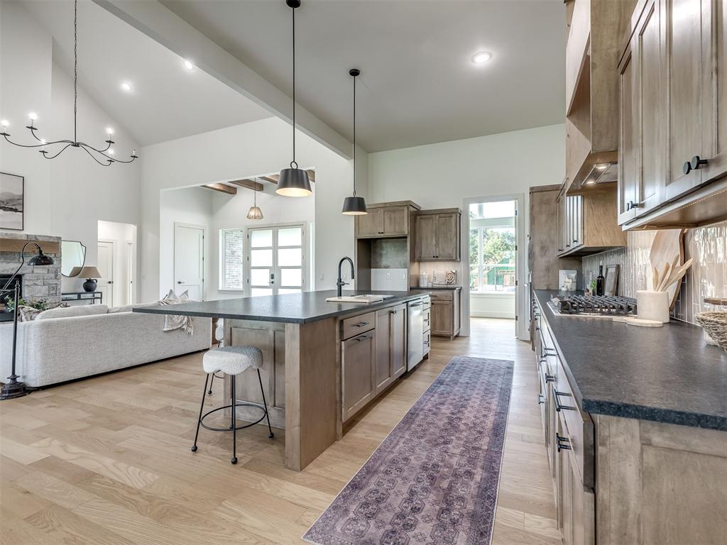 14117 North Ridge Drive