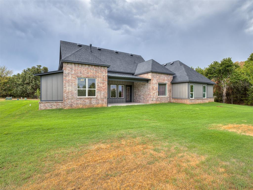 14117 North Ridge Drive