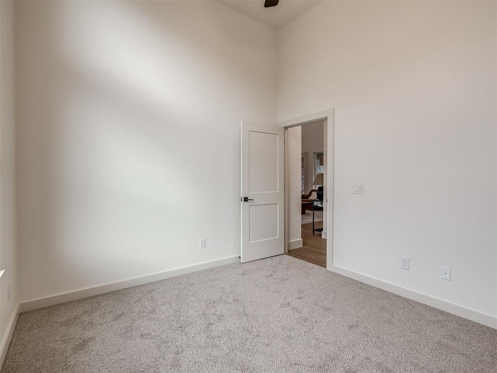 14117 North Ridge Drive