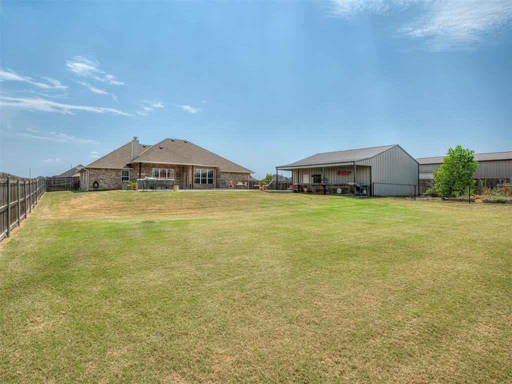 3833 Richards Way