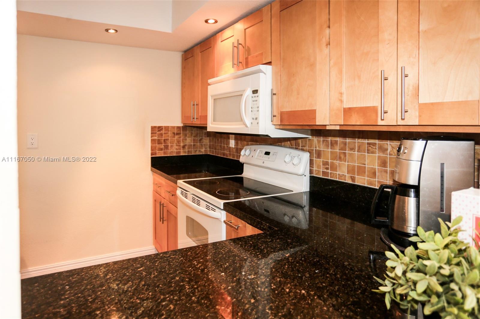 800 Parkview Dr Unit: 518