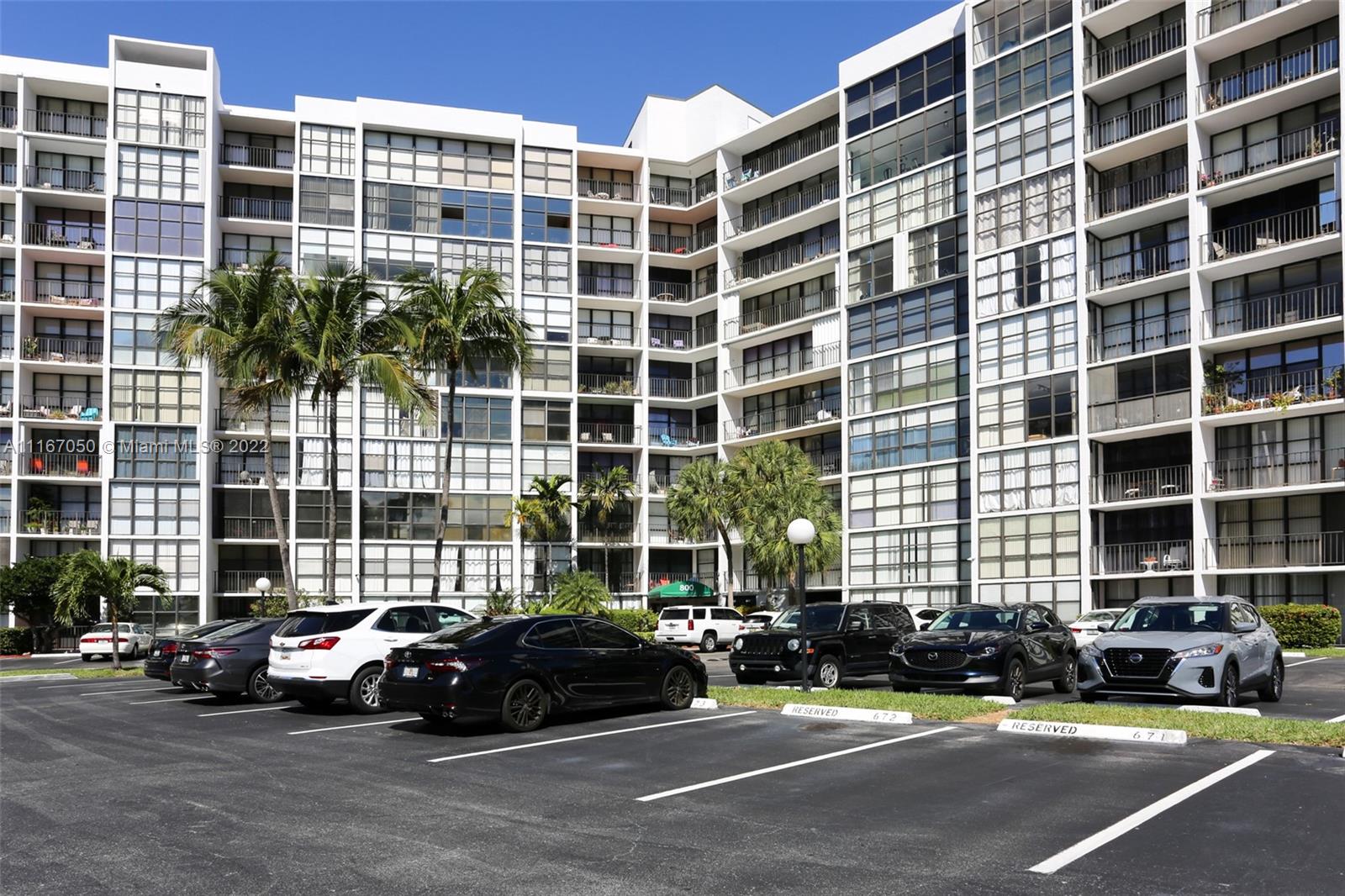 800 Parkview Dr Unit: 518