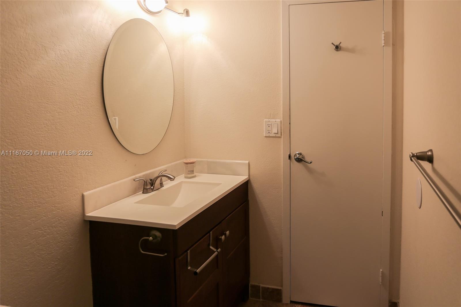 800 Parkview Dr Unit: 518