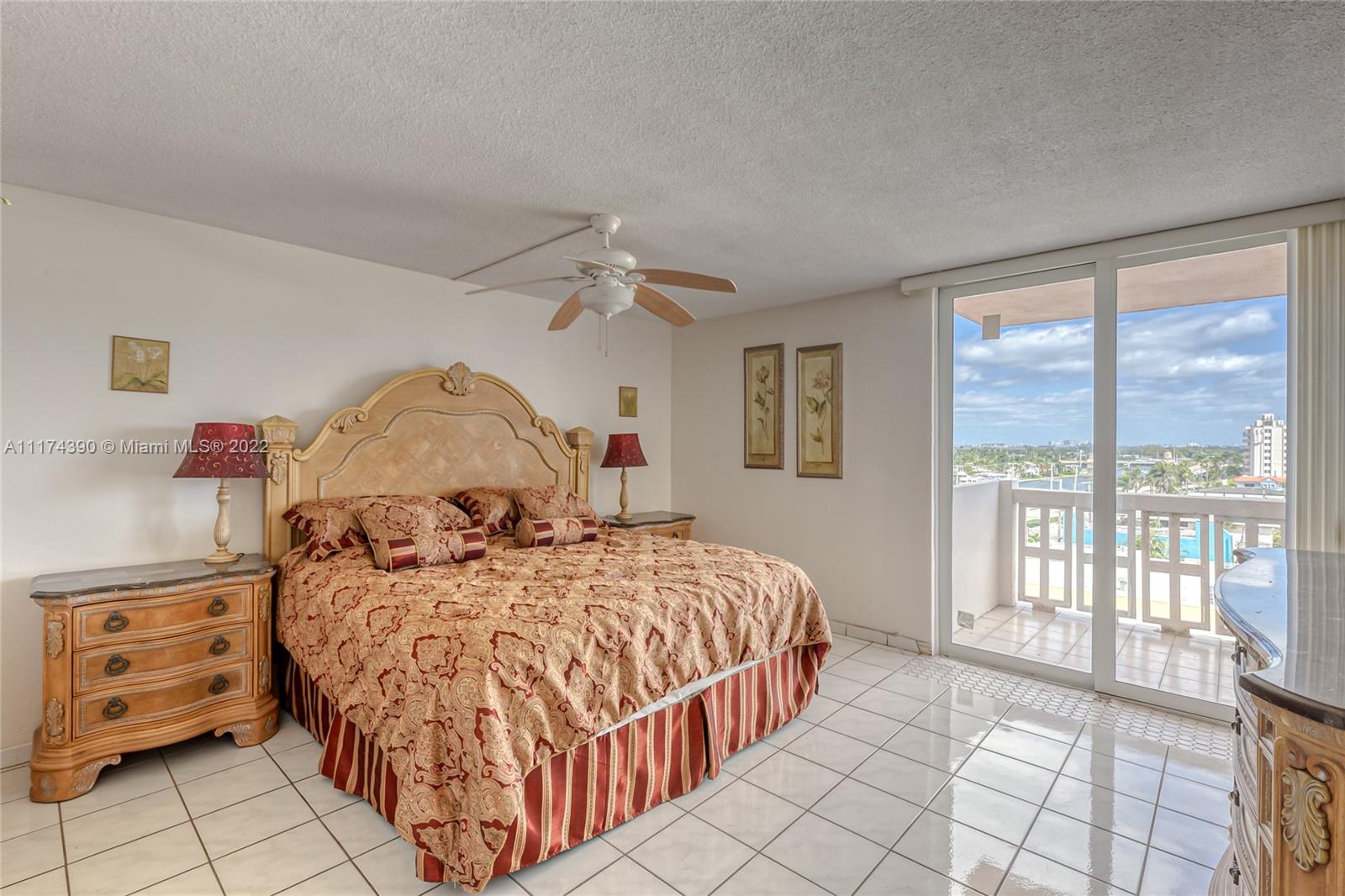 801 S Ocean Dr Unit: 803