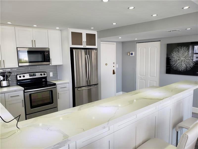 3800 S Ocean Dr Unit: 821