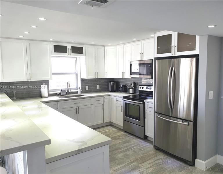 3800 S Ocean Dr Unit: 821